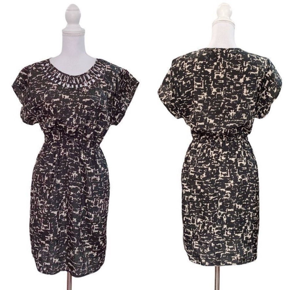 MOSSIMO Geometric Print Women's Small Blouson Cut out Neckline Mini Dress